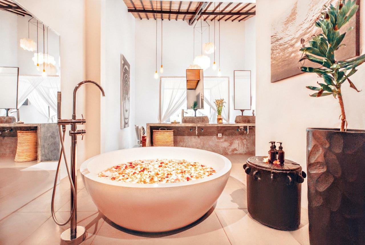 Suites Infinity & Beyond Seminyak Eksteriør bilde